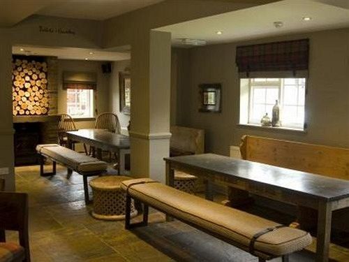 The Percy Arms Hotel กิลด์ฟอร์ด ภายนอก รูปภาพ